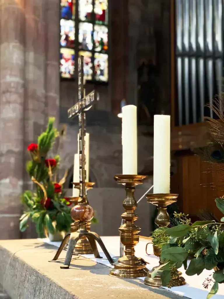 Jakie są rodzaje świec liturgicznych